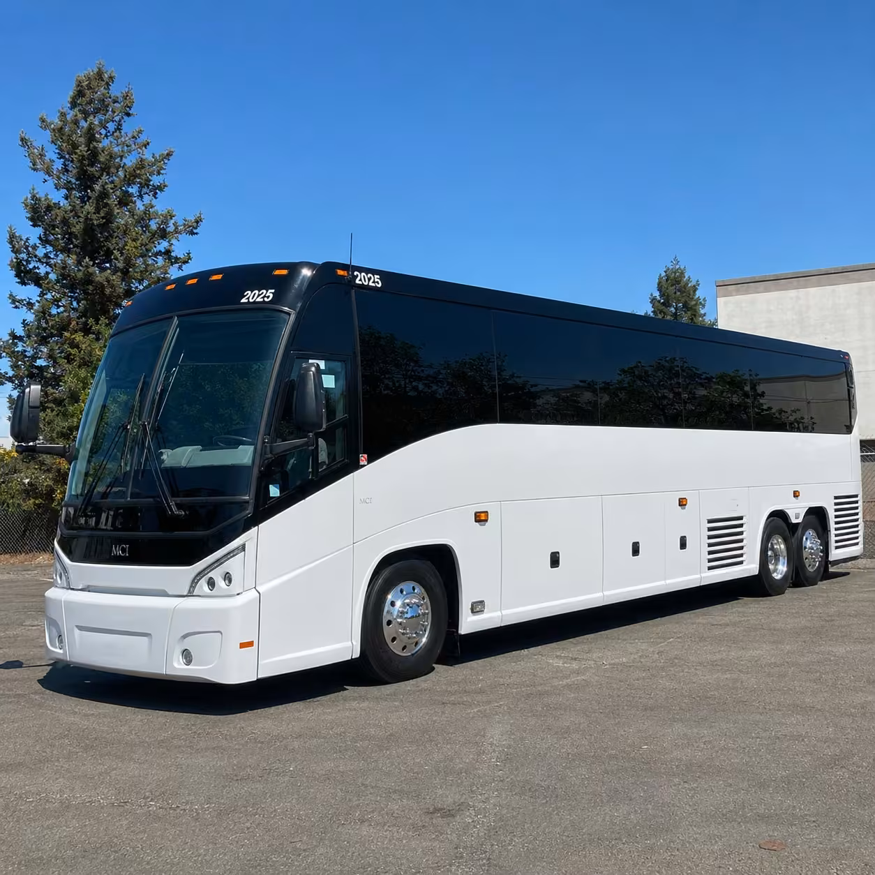 40 56 passenger charter bus